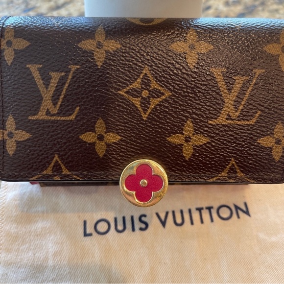 LV Monogram Floral Wallet - Picture 5 of 5